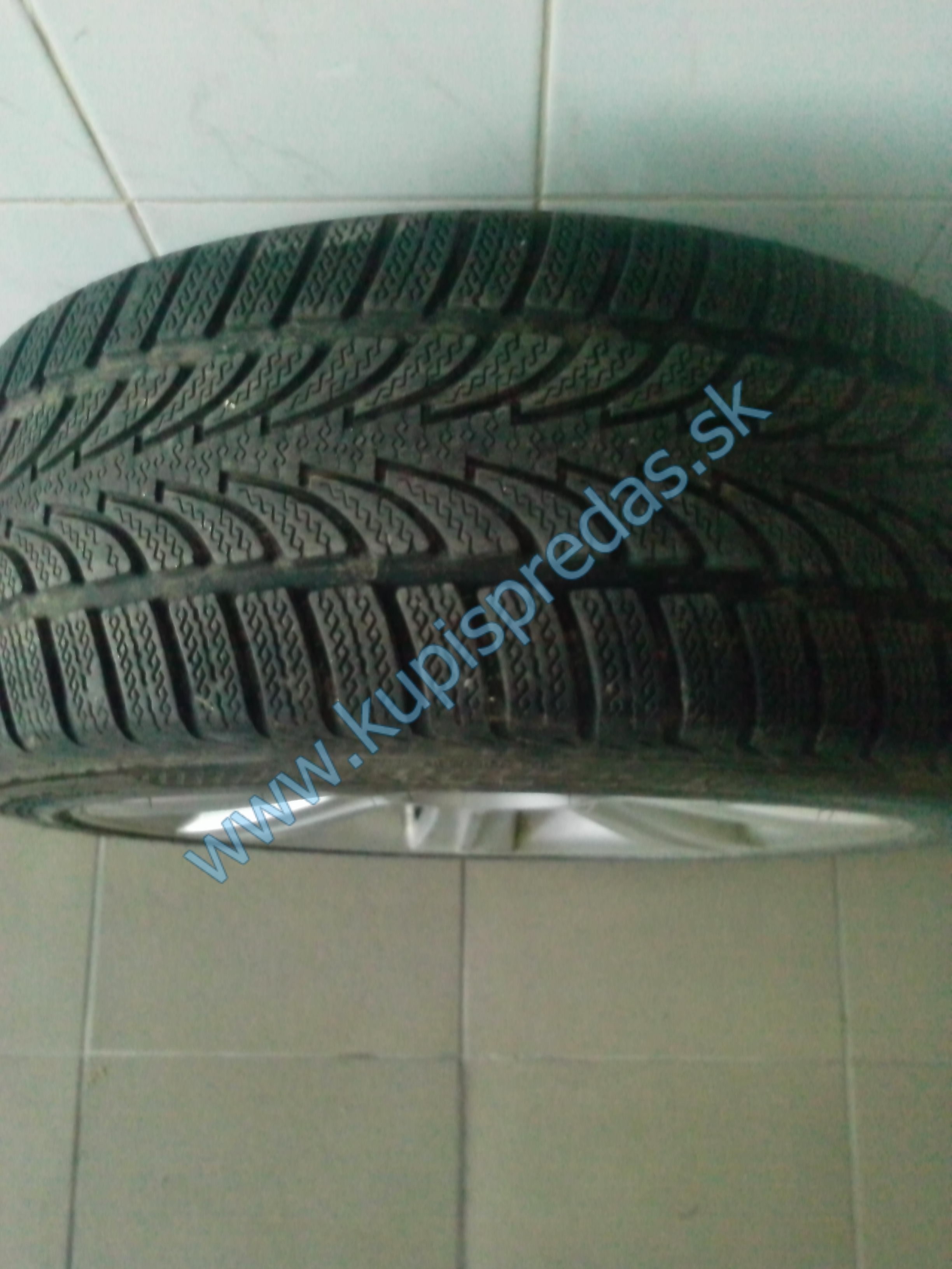 pneumatiky NOKIAN 225/45 R17 94VXL M+S Radial Tubeless na hliníkových diskoch BMW (vhodné napr. pre BMW xD)